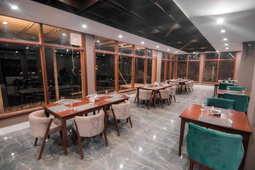 Tibet Hotel スカルドゥ エクステリア 写真